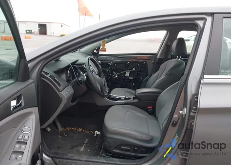 2013 Hyundai Sonata Se z USA, uszkodzony, nr VIN 5NPEC4AC5DH807295